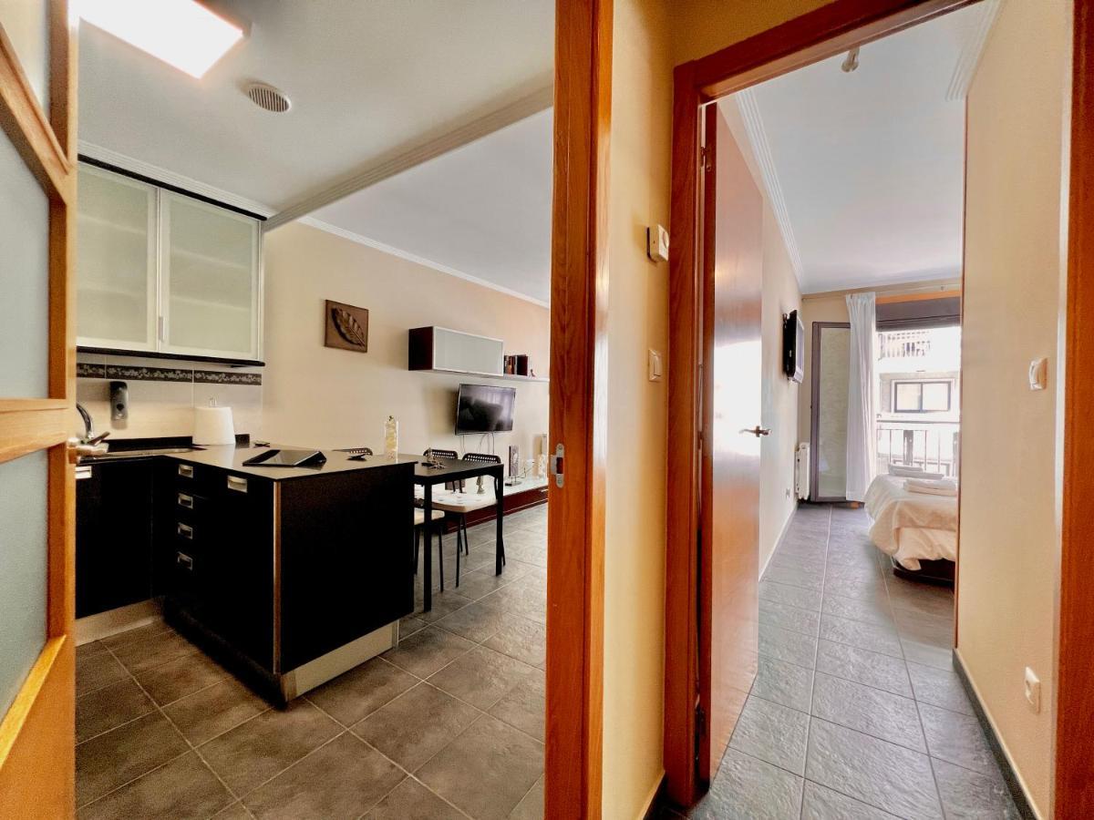 Giralda 2 Apartment ปอนเตอเรอัส ภายนอก รูปภาพ