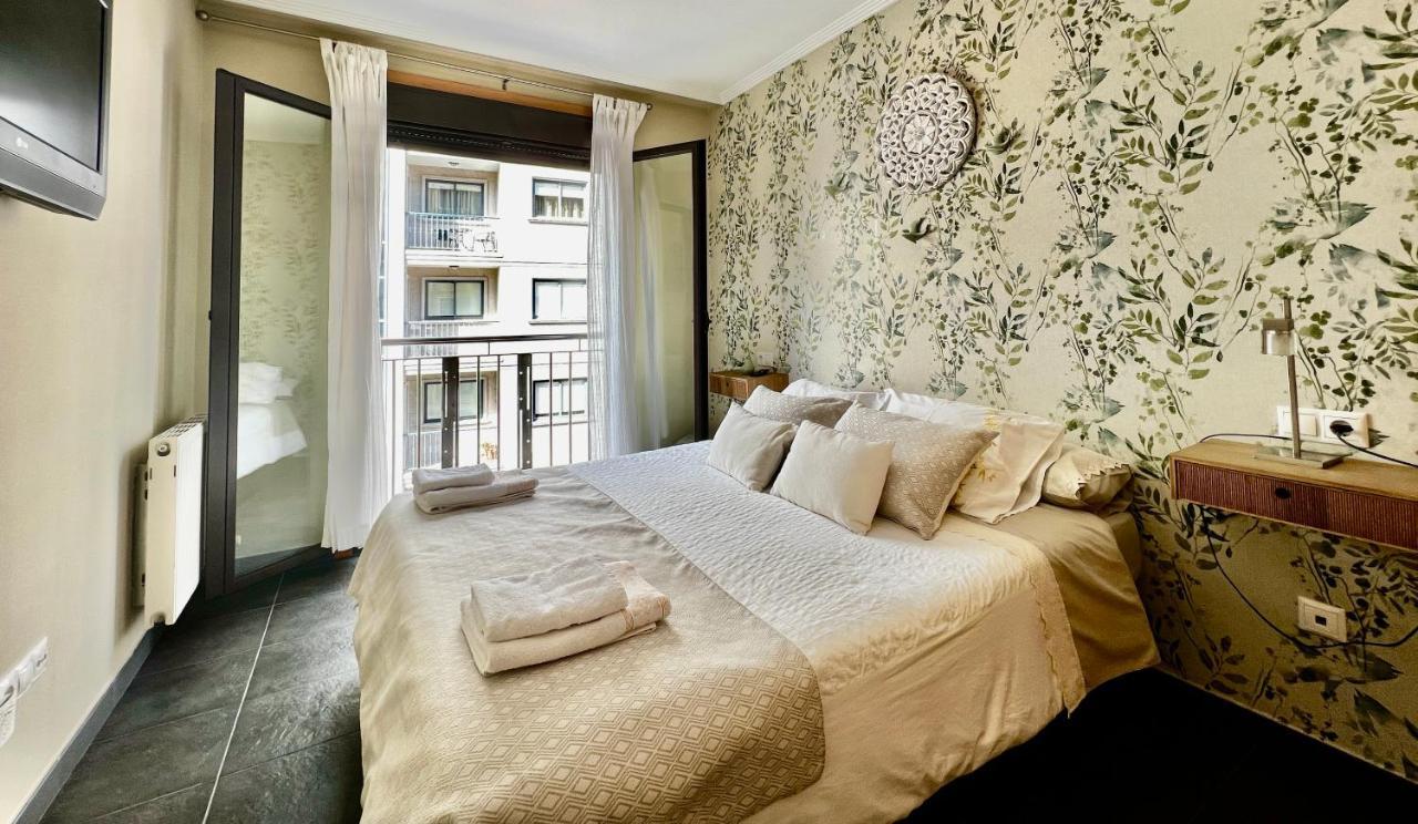 Giralda 2 Apartment ปอนเตอเรอัส ภายนอก รูปภาพ