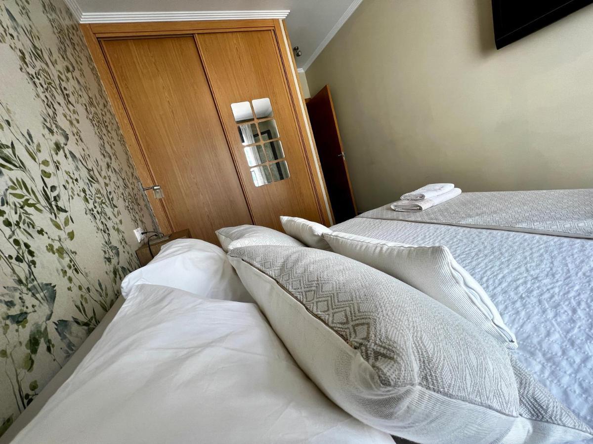 Giralda 2 Apartment ปอนเตอเรอัส ภายนอก รูปภาพ
